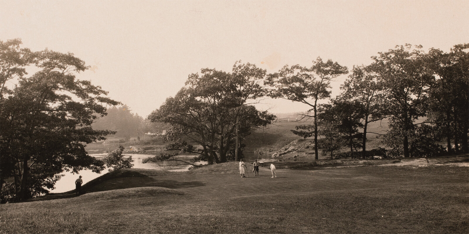 view of 17th green